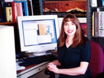 UTD Planetary Scientist Dr. Mary Urquhart Named to NASA Mars Education Panel